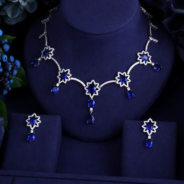 chokers accking elegant sunflower shape bridal cubic zircon necklace earrings sets wedding jewelry for women, Golden;silver
chokers accking elegant sunflower shape bridal cubic zircon necklace earrings sets wedding jewelry for women, Golden;silver