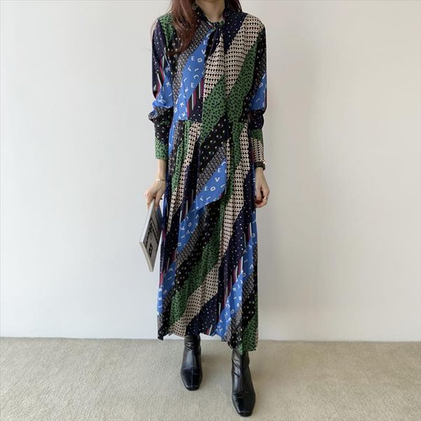chic korean design designer 2020 female spring summer vintage print lapel long sleeve midi dress female party dress robe, Black;gray
chic korean design designer 2020 female spring summer vintage print lapel long sleeve midi dress female party dress robe, Black;gray