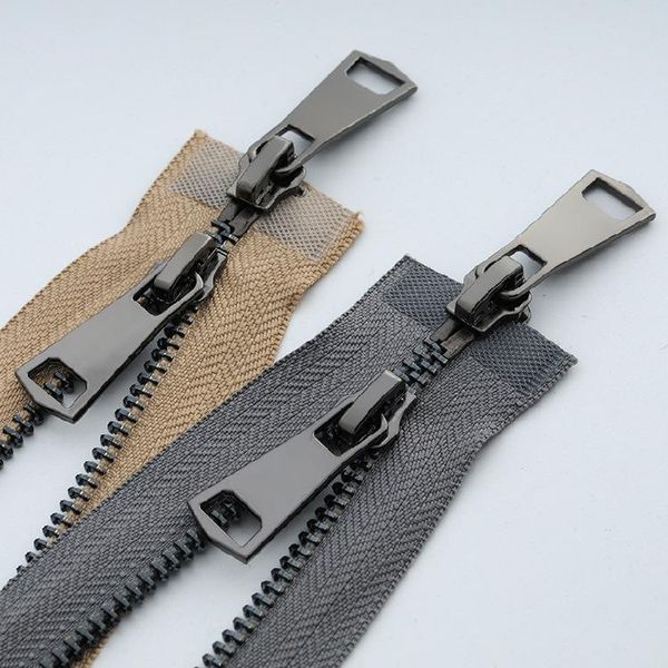 1pcs 5120cm double slider open end metal zipper gun black teeth diy sewing down jacket zipper clothing jacket coat accessories jllycp
1pcs 5120cm double slider open end metal zipper gun black teeth diy sewing down jacket zipper clothing jacket coat accessories jllycp