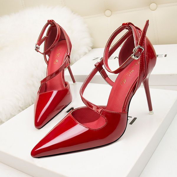 6858-28 stylish and elegant skinny womens shoes stiletto heel shallow mouth hollow-out pointed toe strap sandals multifunction, Black
6858-28 stylish and elegant skinny womens shoes stiletto heel shallow mouth hollow-out pointed toe strap sandals multifunction, Black