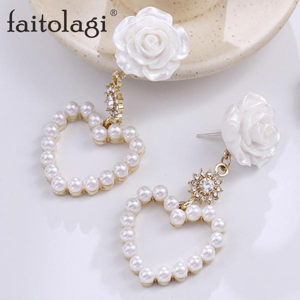 new fashion flower earrings for women pearl heart rhinestone piercing earrings jewelry female girs party travel gift, Golden;silver
new fashion flower earrings for women pearl heart rhinestone piercing earrings jewelry female girs party travel gift, Golden;silver