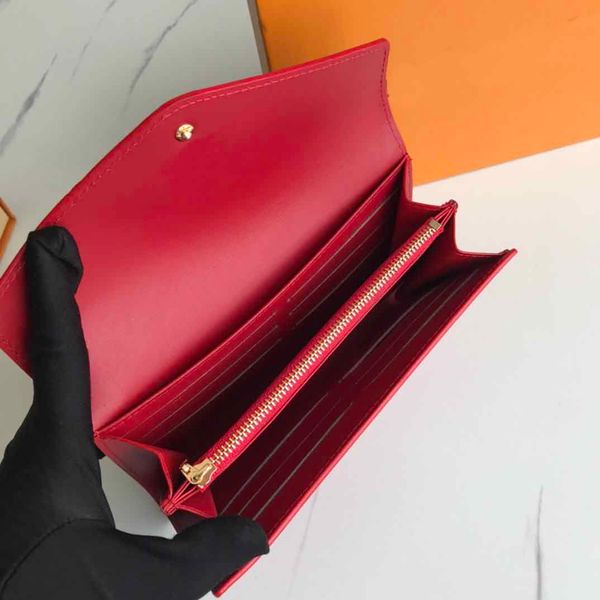 2020 New style designer women Varnish leather long wallets female fashion zero purse European style lady casual clutch origianl box 19x10cm
2020 New style designer women Varnish leather long wallets female fashion zero purse European style lady casual clutch origianl box 19x10cm