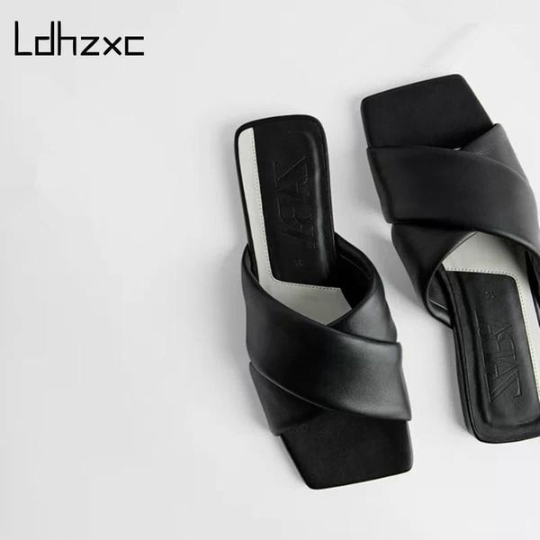 brand designer leather knitted mules for women metal ring flat sandals square open toe sandals woman 2021 summer slides shoes1, Black
brand designer leather knitted mules for women metal ring flat sandals square open toe sandals woman 2021 summer slides shoes1, Black