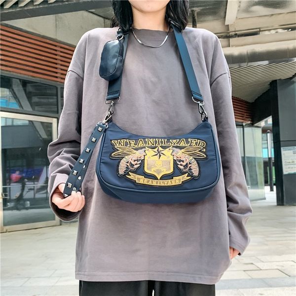 abelha bordado padro crossbody saco para as mulheres 2020 moda ombro sacos do mensageiro estudante soprt escola pures sac luxe 6lto
abelha bordado padro crossbody saco para as mulheres 2020 moda ombro sacos do mensageiro estudante soprt escola pures sac luxe 6lto