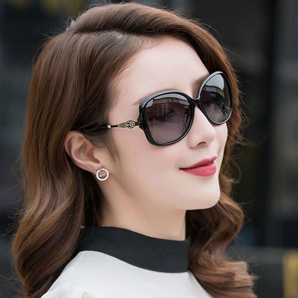round jock summer ladies sunglasses elegant face polarized anti ultraviolet sunglasses korean fashion driving glasses women, White;black
round jock summer ladies sunglasses elegant face polarized anti ultraviolet sunglasses korean fashion driving glasses women, White;black
