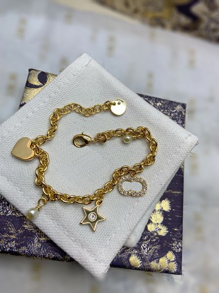 luxury designer jewelry bracelet women fashion brand metal multi element couple love chains bracelet men classic clothing ornaments, Golden;silver
luxury designer jewelry bracelet women fashion brand metal multi element couple love chains bracelet men classic clothing ornaments, Golden;silver