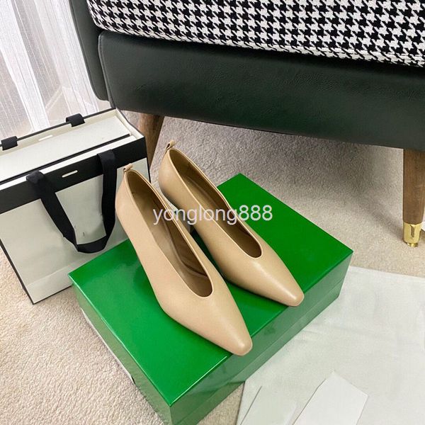 dress shoes spring v-shaped mouth elegant and simple pointed sheepskin high heels thick grandma shoes, Black
dress shoes spring v-shaped mouth elegant and simple pointed sheepskin high heels thick grandma shoes, Black