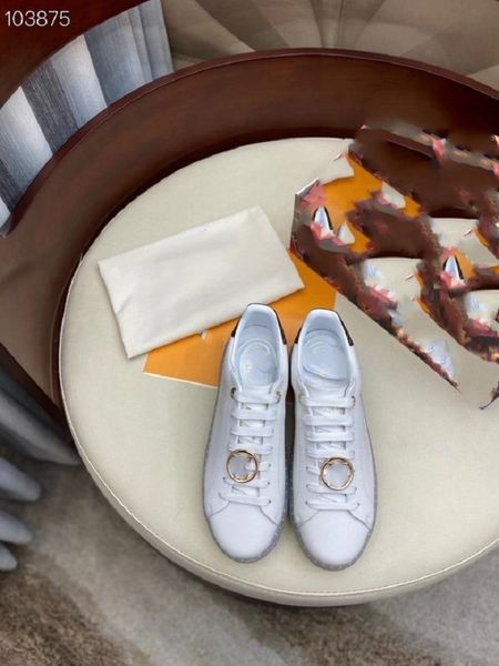 in early spring of 2021, the new style casual shoes with metal buckle leather size 35-41, Black
in early spring of 2021, the new style casual shoes with metal buckle leather size 35-41, Black