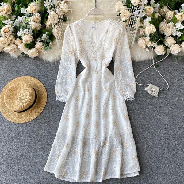 women fashion 2020 new autumn a-line dress lady retro v neck embroidery sweet lace v-neck long sleeve elegant vestidos p892, Black;gray
women fashion 2020 new autumn a-line dress lady retro v neck embroidery sweet lace v-neck long sleeve elegant vestidos p892, Black;gray