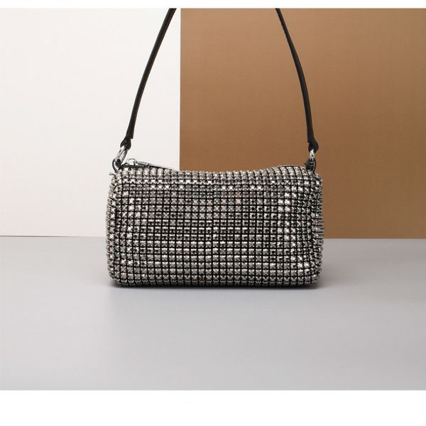 natural leather 2020 new style diamond bag upper layer trend small square purse, Red;black
natural leather 2020 new style diamond bag upper layer trend small square purse, Red;black