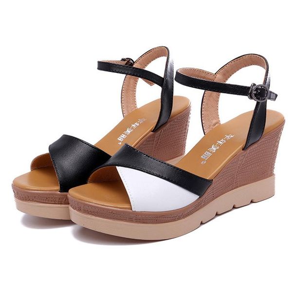 new 2021 fashion summer sandals women's sandals ankle strap platform wedge for ladies white black shoes large size 32-43
new 2021 fashion summer sandals women's sandals ankle strap platform wedge for ladies white black shoes large size 32-43
