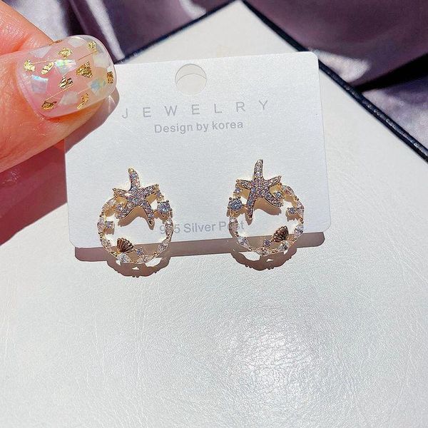 stud migga 2021 trend cubic zircon star fish round earrings for women gold color cz crystal jewelry, Golden;silver
stud migga 2021 trend cubic zircon star fish round earrings for women gold color cz crystal jewelry, Golden;silver