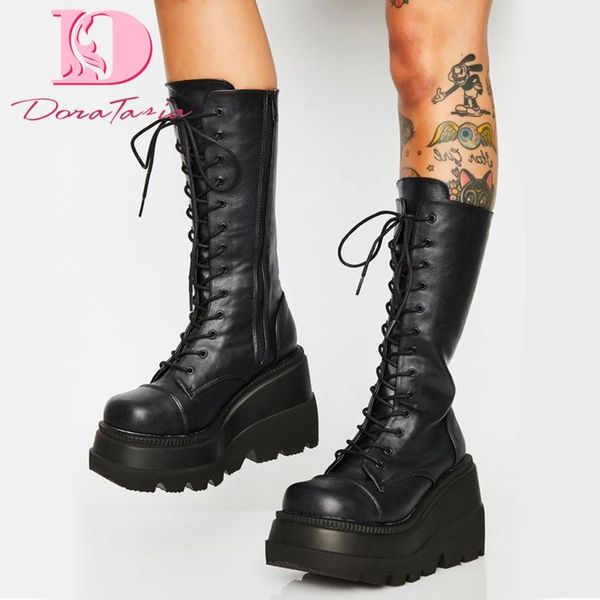 2020 new ladies fashion high platform brand wedges thick bottom boots women casual party chunky heels shoes woman c1212, Black;white
2020 new ladies fashion high platform brand wedges thick bottom boots women casual party chunky heels shoes woman c1212, Black;white