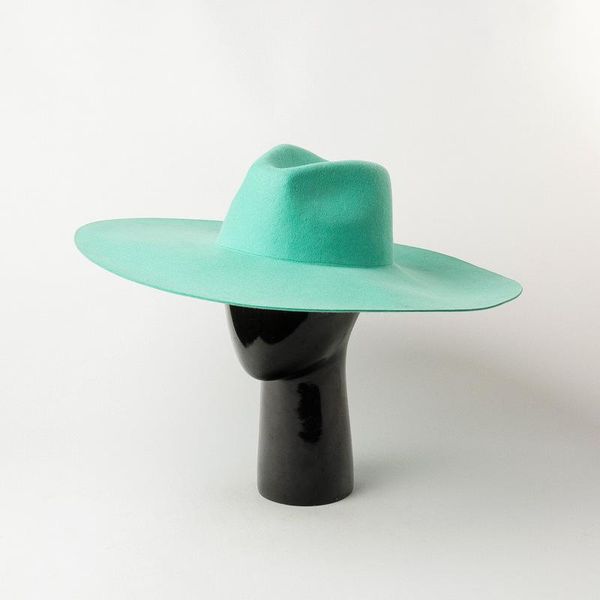 2020 elegant felt hat autumn fedora for women men wool big wide brim green panama hattrilby hat pie church party, Black;white
2020 elegant felt hat autumn fedora for women men wool big wide brim green panama hattrilby hat pie church party, Black;white
