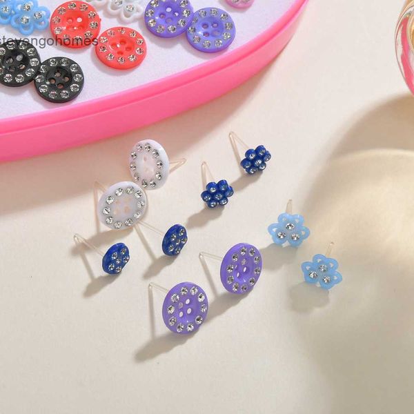 love selling korean 36 pairs of gift box color inlaid diamond fashion plastic earrings, Golden
love selling korean 36 pairs of gift box color inlaid diamond fashion plastic earrings, Golden