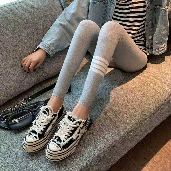 lambs leggings women wear an integrated pants in autumn and winter large high-waisted thermal cotton pants,11, Black;white
lambs leggings women wear an integrated pants in autumn and winter large high-waisted thermal cotton pants,11, Black;white