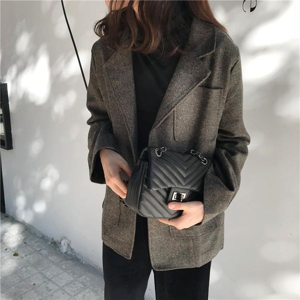 hzirip 2020 new elegant blazers women vintage work wear blazer loose formal single-breasted thick suit collar jacket female, White;black
hzirip 2020 new elegant blazers women vintage work wear blazer loose formal single-breasted thick suit collar jacket female, White;black