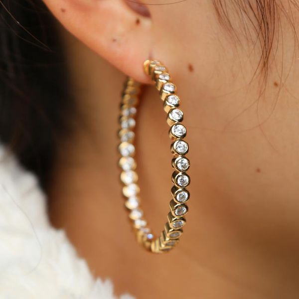 2021 gold color cz hoop earrings paved with austrian cubic zirconia for wedding party jewelry big hoops, Golden;silver
2021 gold color cz hoop earrings paved with austrian cubic zirconia for wedding party jewelry big hoops, Golden;silver