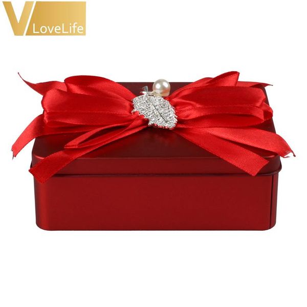 gift wrap one tin box candy boxes wedding with artificial flower leaf for home party supplies decoration
gift wrap one tin box candy boxes wedding with artificial flower leaf for home party supplies decoration