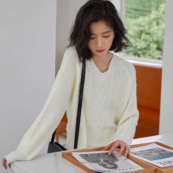 women's sweaters sweater loose short autumn and winter all-match pullover lazy wind top, White;black
women's sweaters sweater loose short autumn and winter all-match pullover lazy wind top, White;black