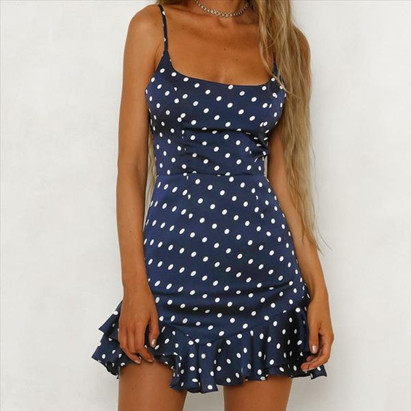 polka dot ruffles women summer dress spaghetti strap backless beach dress ladies party vetement femme 2019, Black;gray
polka dot ruffles women summer dress spaghetti strap backless beach dress ladies party vetement femme 2019, Black;gray