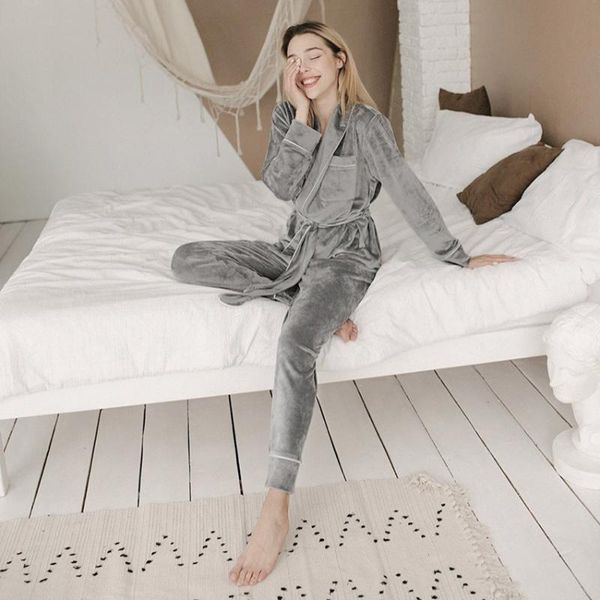 women's sleepwear mnealways18 plain velvet warm robes two piece sets women long sleeve sashes pajamas winter thick home wear night suit, Black;red
women's sleepwear mnealways18 plain velvet warm robes two piece sets women long sleeve sashes pajamas winter thick home wear night suit, Black;red