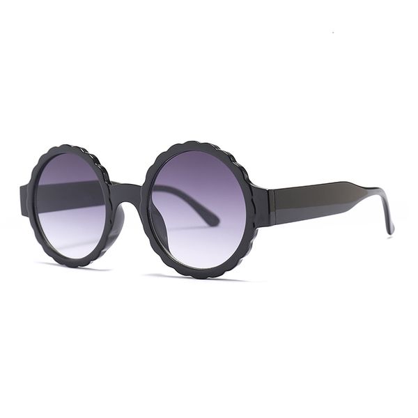 2021 new vintage one piece round sunglasses women sun glasses for men outdoor goggles eyewear oculos gafas a2003df ytlm, White;black
2021 new vintage one piece round sunglasses women sun glasses for men outdoor goggles eyewear oculos gafas a2003df ytlm, White;black