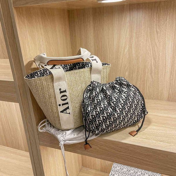 2022 latest handbag factory store red same grass woven beach female child mother portable shoulder armpit tote weaving
2022 latest handbag factory store red same grass woven beach female child mother portable shoulder armpit tote weaving