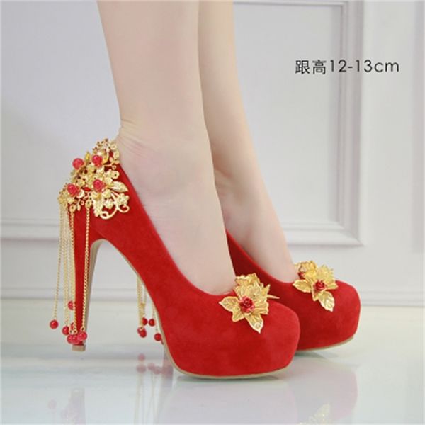 red suede shoes with a spike in high heels, spiked wedding shoes, floral, gold, for fall hatt, Black
red suede shoes with a spike in high heels, spiked wedding shoes, floral, gold, for fall hatt, Black