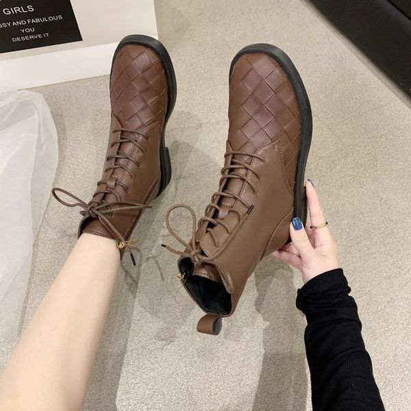 2021 new autumn winter wild fashion anti-slip loop up side zipper girl leather women's mujer boots qdn8, Black
2021 new autumn winter wild fashion anti-slip loop up side zipper girl leather women's mujer boots qdn8, Black