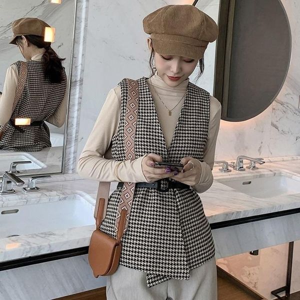 tweed vest women sleeveless jacket 2021 autumn new england style vintage slim v neck houndstooth plaid waistcoat with belt y652, Black;white
tweed vest women sleeveless jacket 2021 autumn new england style vintage slim v neck houndstooth plaid waistcoat with belt y652, Black;white