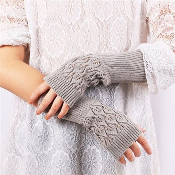 fashion mihalf finger women gloves winter autumn knitted for women new fingerless gloves wrist warmer1, Blue;gray
fashion mihalf finger women gloves winter autumn knitted for women new fingerless gloves wrist warmer1, Blue;gray