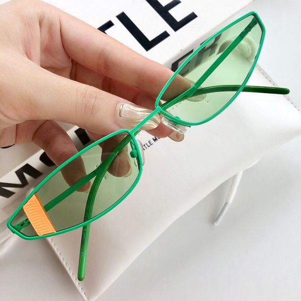 lakers luxury women and men designer sunglasses wrap designer uv protection model square frame come with case, White;black
lakers luxury women and men designer sunglasses wrap designer uv protection model square frame come with case, White;black
