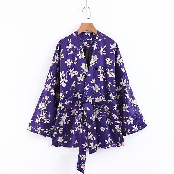 women's jackets fashion women xl65-1590 europe and america wind print v collar belt jacket, Black;brown
women's jackets fashion women xl65-1590 europe and america wind print v collar belt jacket, Black;brown