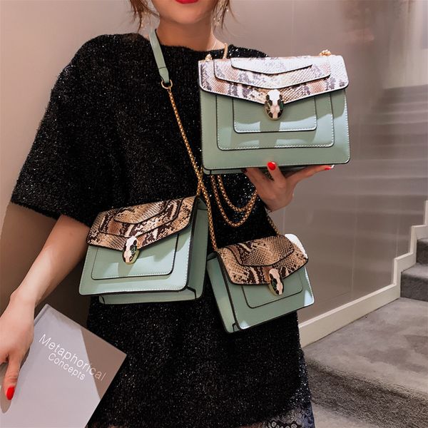 2020 новые сумки корейский женская сумка satchel mini chick smale квадратная сумка плечо мода наклонный ретро серпантина
2020 новые сумки корейский женская сумка satchel mini chick smale квадратная сумка плечо мода наклонный ретро серпантина