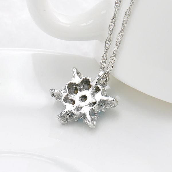 shape beautysnowflake charm pendant necklaces with snow cz cubic zirconia statment necklace for women girls vintage jewelry chrismas gift, Silver
shape beautysnowflake charm pendant necklaces with snow cz cubic zirconia statment necklace for women girls vintage jewelry chrismas gift, Silver