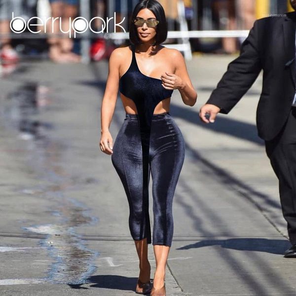 women's tracksuits berrypark kim kardashian velvet outfits 2021 winter fashion casual women velour one shoulder x-long and pants 2 piec, Gray
women's tracksuits berrypark kim kardashian velvet outfits 2021 winter fashion casual women velour one shoulder x-long and pants 2 piec, Gray