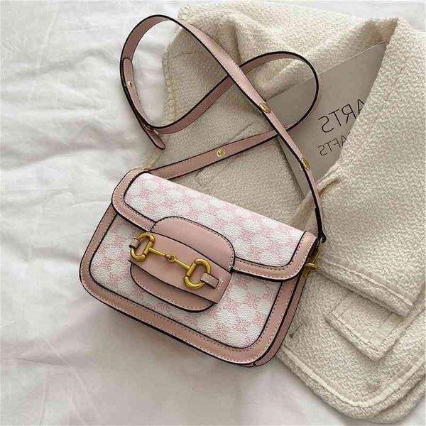 2022 latest handbag factory store trend printed saddle armpit bag women's single shoulder bag
2022 latest handbag factory store trend printed saddle armpit bag women's single shoulder bag
