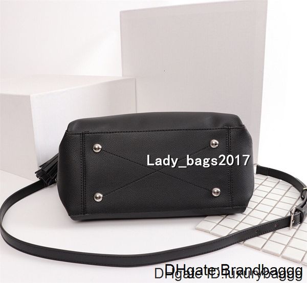 classic newset женщины штарные клапки цепные сумки ташибка сумка натуральная кожа тканая ручка кошелек сумка beed bedboy сумки
classic newset женщины штарные клапки цепные сумки ташибка сумка натуральная кожа тканая ручка кошелек сумка beed bedboy сумки