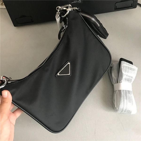 2020 brand fashion designer woman bag's vintage style nylon mulit bag black handbag crossbody shoulder bag's halt moon baguette ba
2020 brand fashion designer woman bag's vintage style nylon mulit bag black handbag crossbody shoulder bag's halt moon baguette ba
