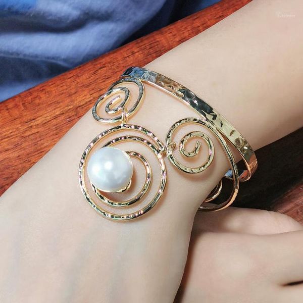 manilai alloy simulated pearl bangle bracelets for women metal statement jewelry wholesale accessories1, Black
manilai alloy simulated pearl bangle bracelets for women metal statement jewelry wholesale accessories1, Black