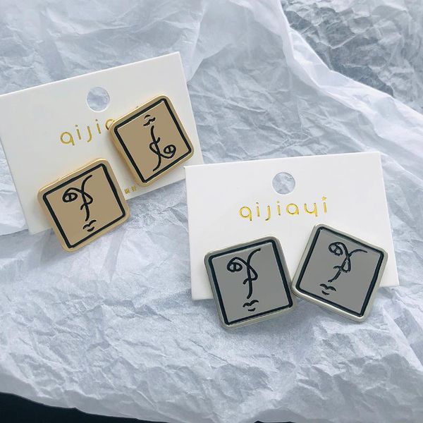 stud aensoa fashion metal earrings women unique asymmetric abstract face extremely brief geometric modelling, Golden;silver
stud aensoa fashion metal earrings women unique asymmetric abstract face extremely brief geometric modelling, Golden;silver