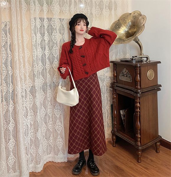 2021 new retro korean 2 pieces define female nightgown skirt chess suits autumn age reduction vintage burgundy sets two sweet clothes m94b, Gray
2021 new retro korean 2 pieces define female nightgown skirt chess suits autumn age reduction vintage burgundy sets two sweet clothes m94b, Gray
