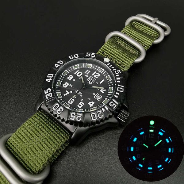 2020 the new men's quartz leisure outdoor sports luminous multi-functional nato nylon waterproof men military watch, Silver
2020 the new men's quartz leisure outdoor sports luminous multi-functional nato nylon waterproof men military watch, Silver