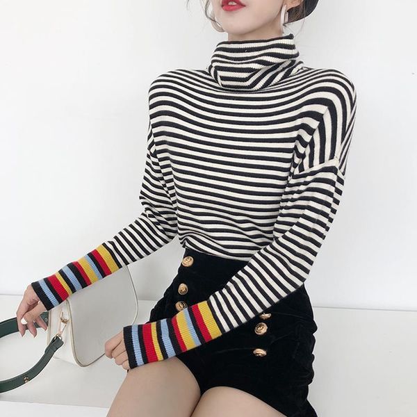 fashion women's knitted 2020 autumn and winter new pile high collar rainbow black and white striped loose sweater1, White;black
fashion women's knitted 2020 autumn and winter new pile high collar rainbow black and white striped loose sweater1, White;black