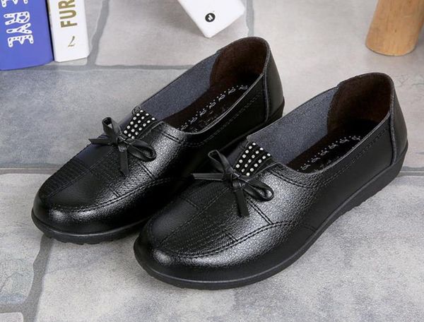 lightweight new genuine leather shoes woman slip on women flats women's loafers spring autumn mother shoe, Black
lightweight new genuine leather shoes woman slip on women flats women's loafers spring autumn mother shoe, Black