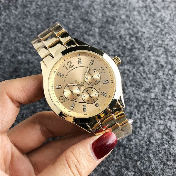 luxury designer watch men's steel band strap nail monocular dial personalized watch, Slivery;black
luxury designer watch men's steel band strap nail monocular dial personalized watch, Slivery;black
