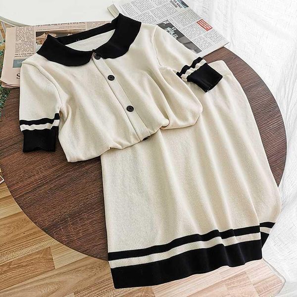 women knitted two piece set vintage turn down collar single-breasted + bodycon skirt casual female 2pcs set suit 2020 new1, White
women knitted two piece set vintage turn down collar single-breasted + bodycon skirt casual female 2pcs set suit 2020 new1, White