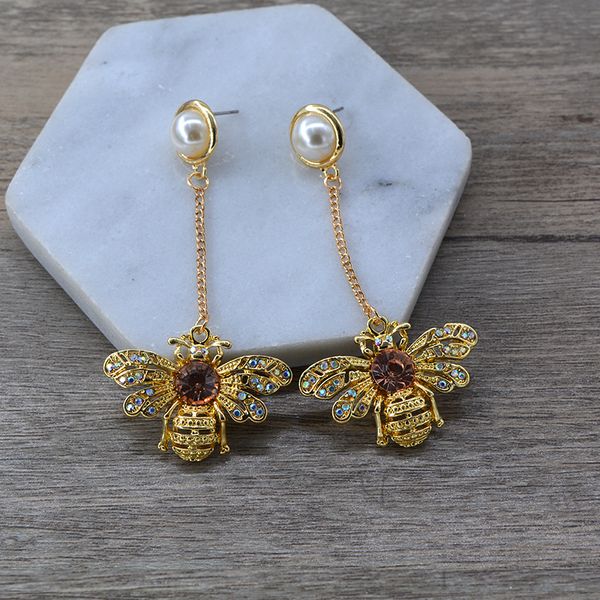 wholesale retails fashion stud earrings women cute bee dangel tassel pendant gold bee earring charm party jewelry christmas presents, Golden;silver
wholesale retails fashion stud earrings women cute bee dangel tassel pendant gold bee earring charm party jewelry christmas presents, Golden;silver