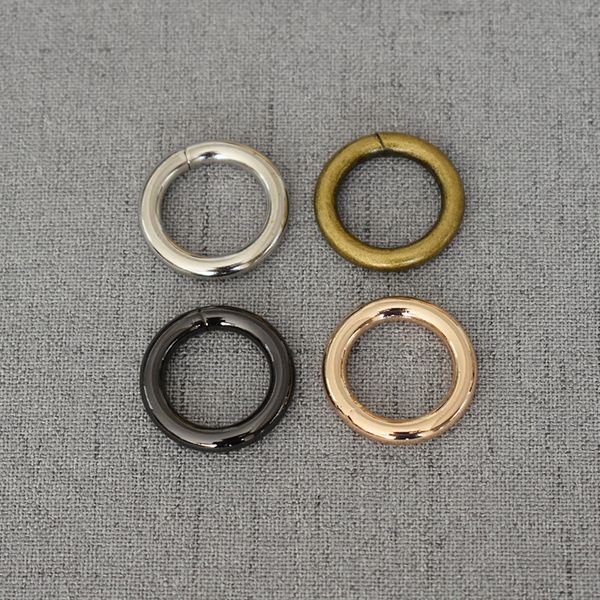 1 pcs/pack 15mm metal o oval zinc alloy hook round key ring buckle carbine for bags diy bag accessories, Slivery;black
1 pcs/pack 15mm metal o oval zinc alloy hook round key ring buckle carbine for bags diy bag accessories, Slivery;black